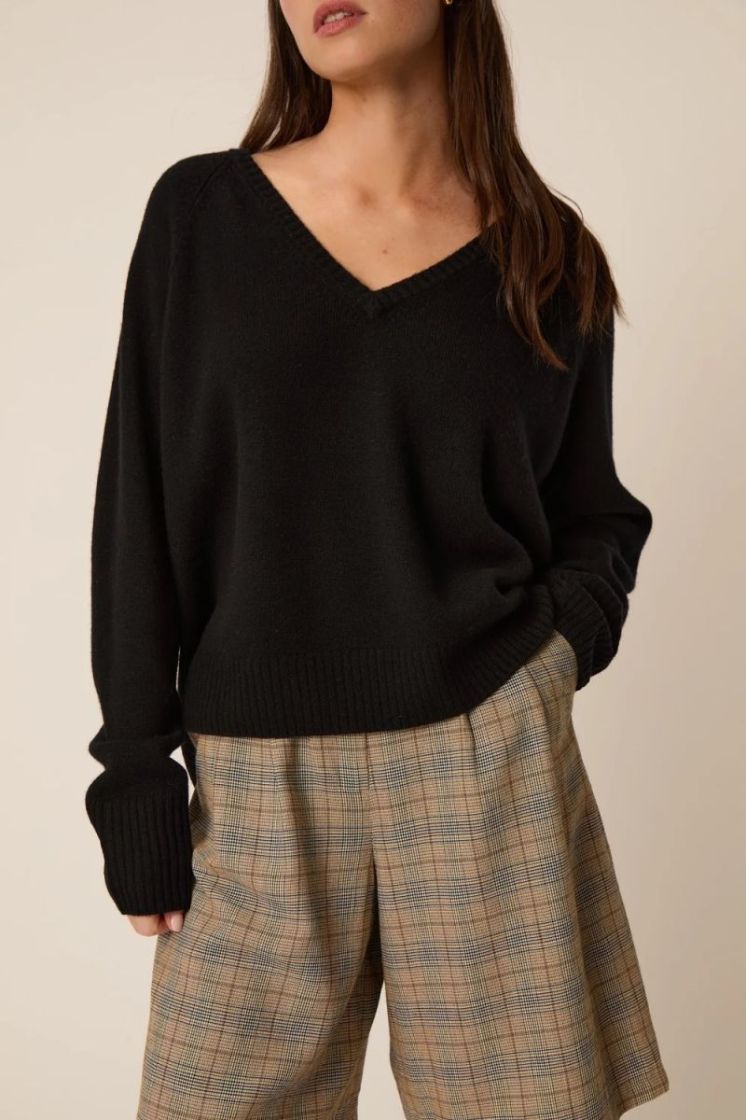 ARILOU NOIR 09000